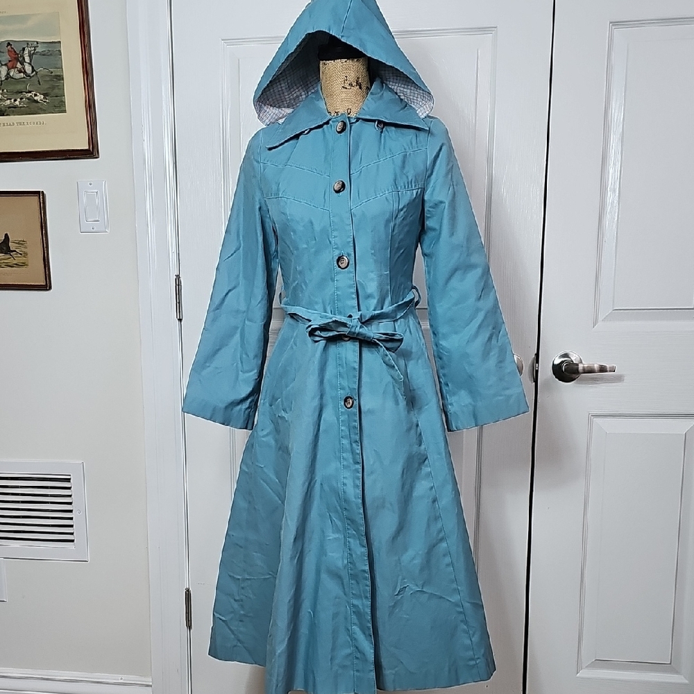 🇨🇦 1970s Vintage Trench Coat With Detachable Hood